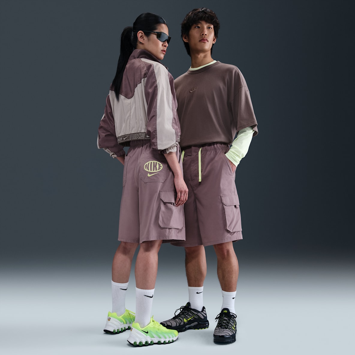 ユニフォーム　メンズ　M　Tシャツ　ハーフパンツ　アースカラー　NIKE Nike Sportswear Men's French Terry Short-Sleeve Top. Nike JP